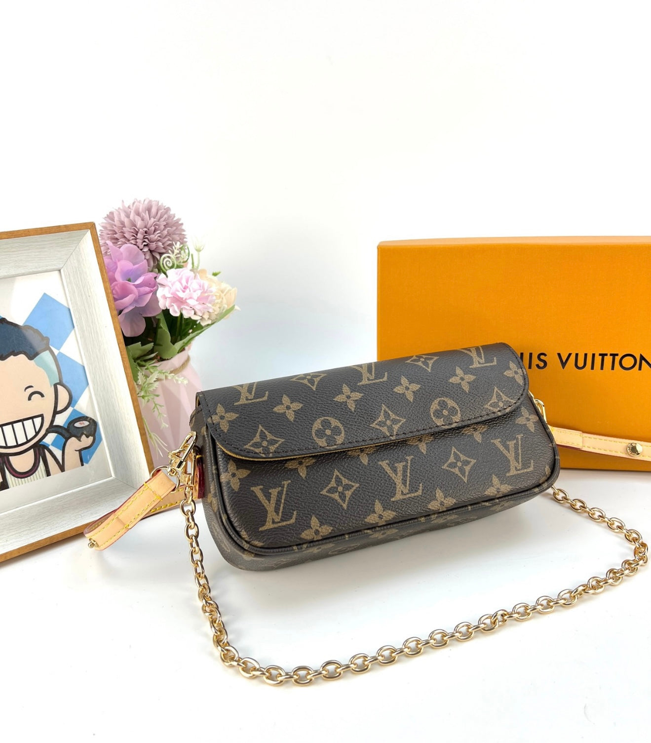 Lu crossbody