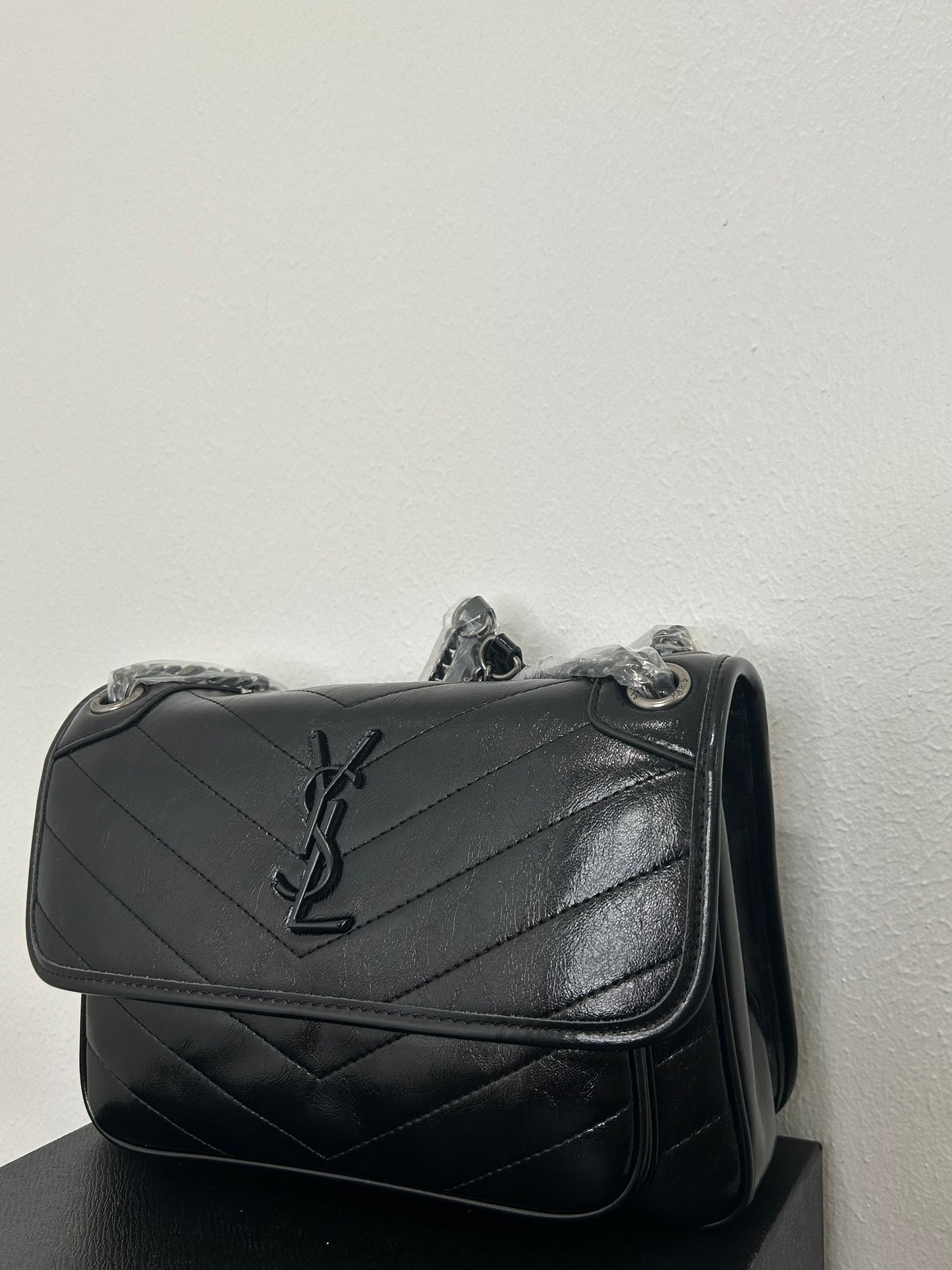 Y crossbody / shoulder Bag