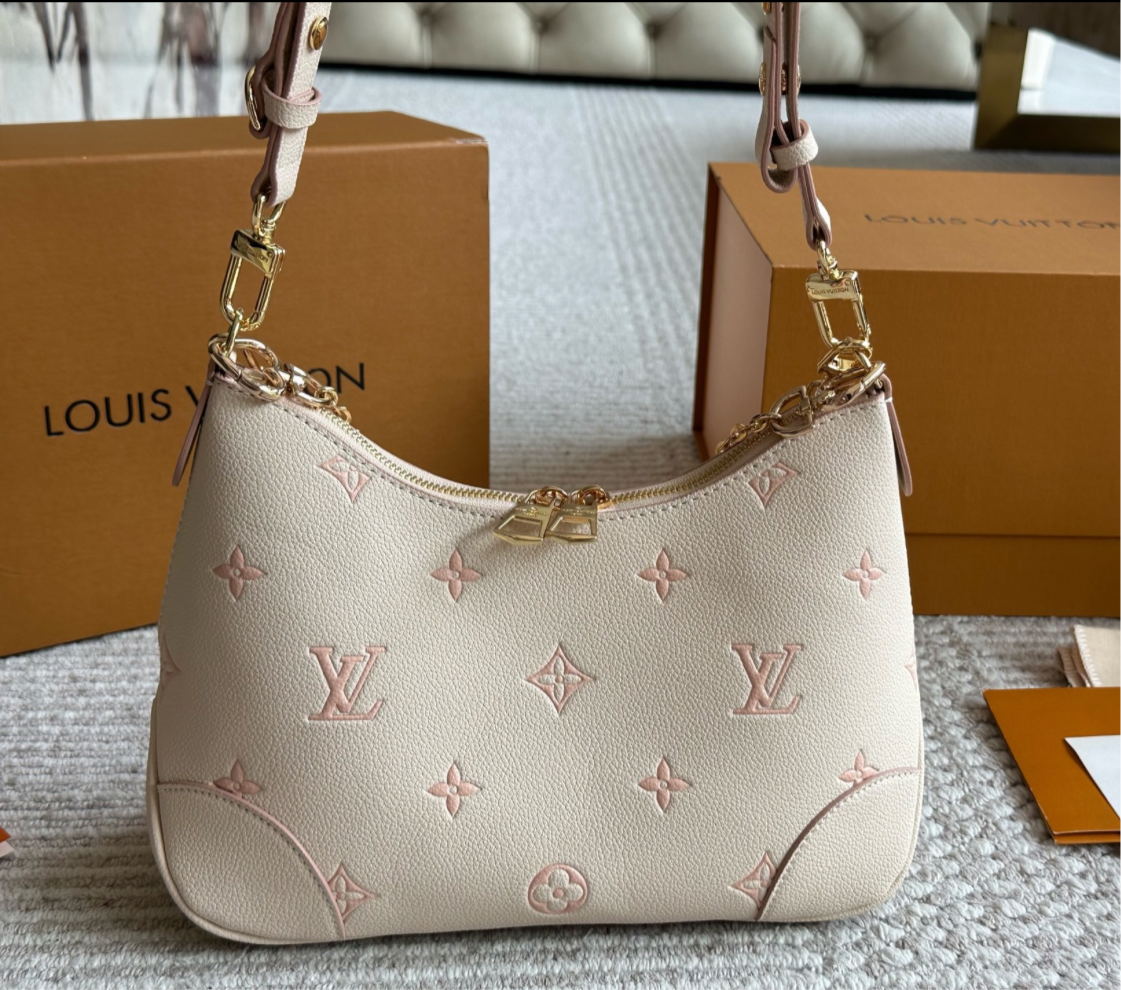 L Rosacrema ( crossbody/ shoulder )