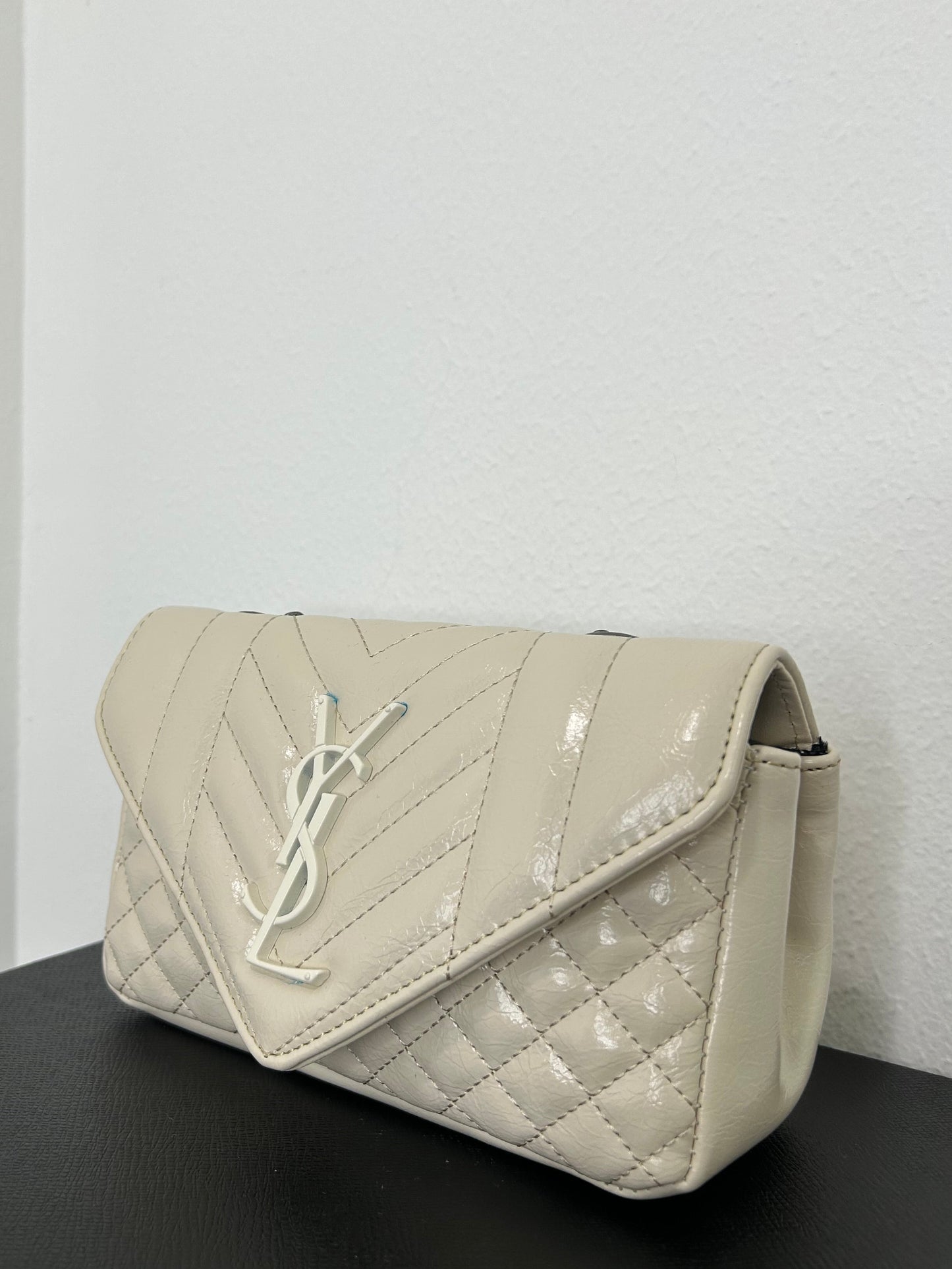 Y crossbody bag