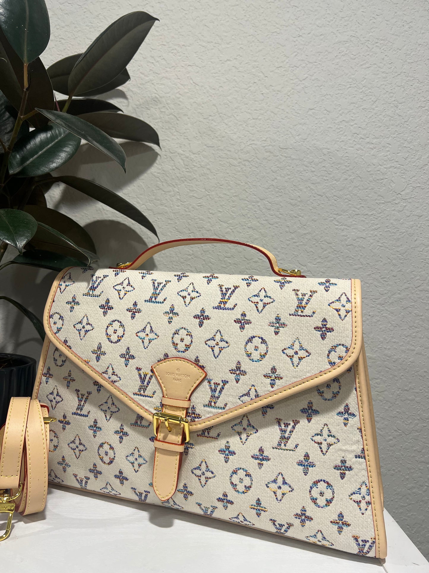 L Bag (crossbody)