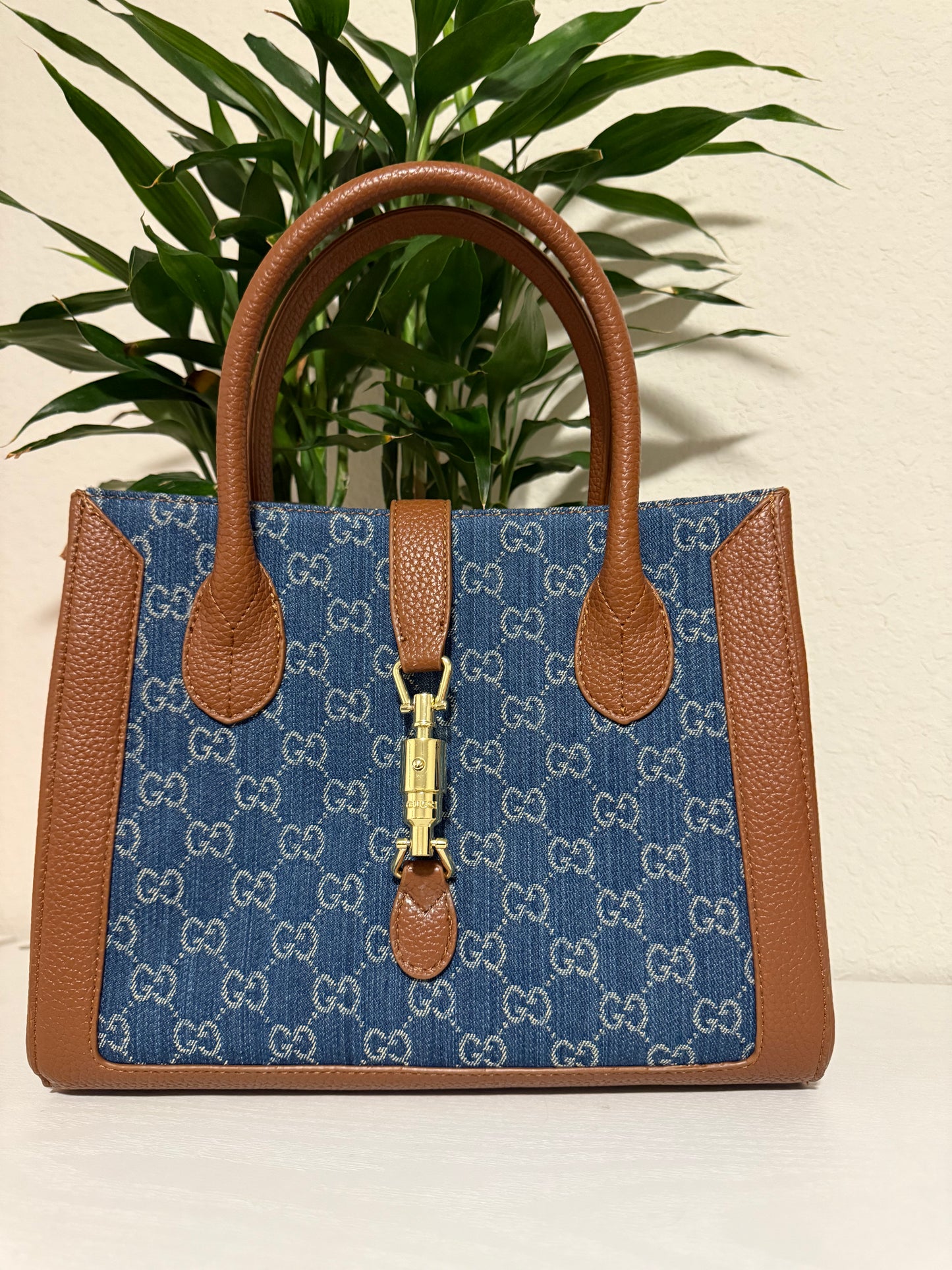 G tote bag (crossbody)